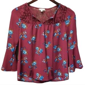 3/$25 Lily White Floral & Lace Blouse - Small